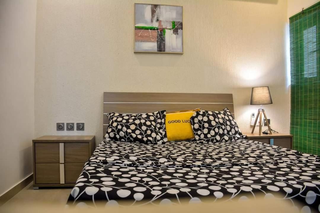 Klik Klak Appart Hotel Cotonou Eksteriør bilde