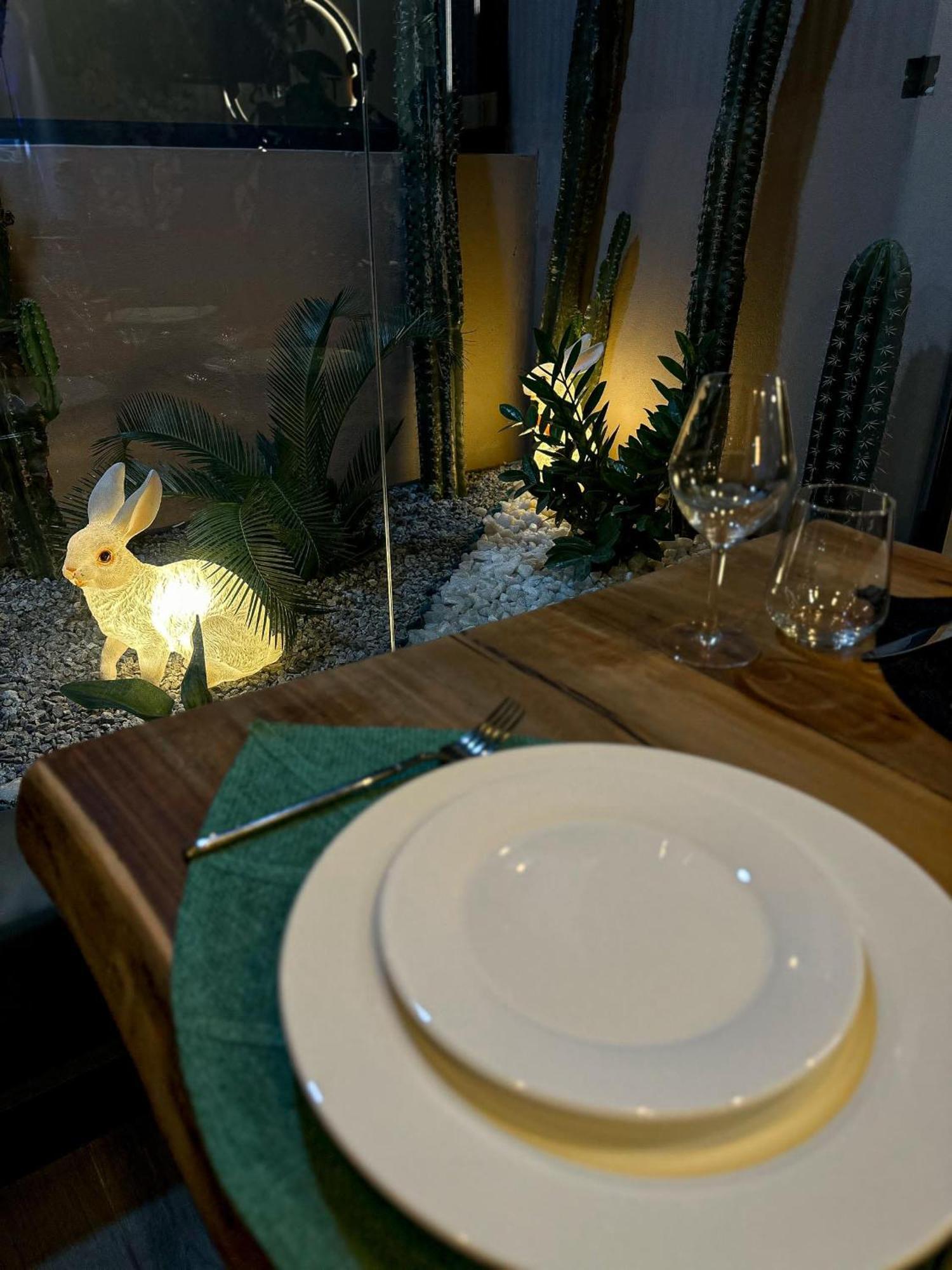 Klik Klak Appart Hotel Cotonou Eksteriør bilde