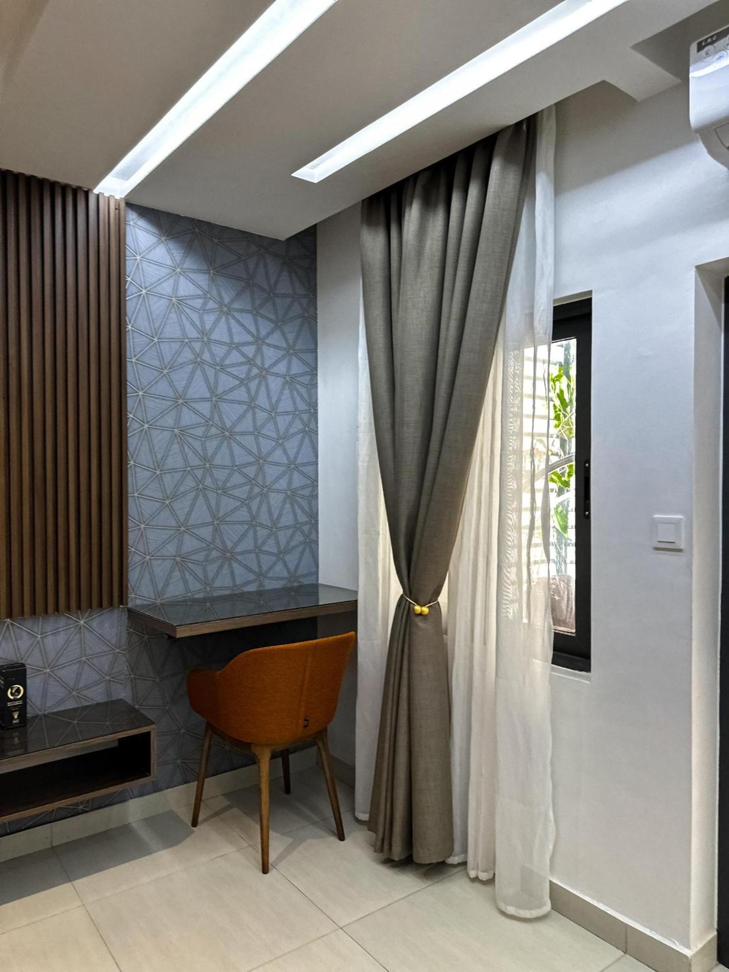 Klik Klak Appart Hotel Cotonou Eksteriør bilde
