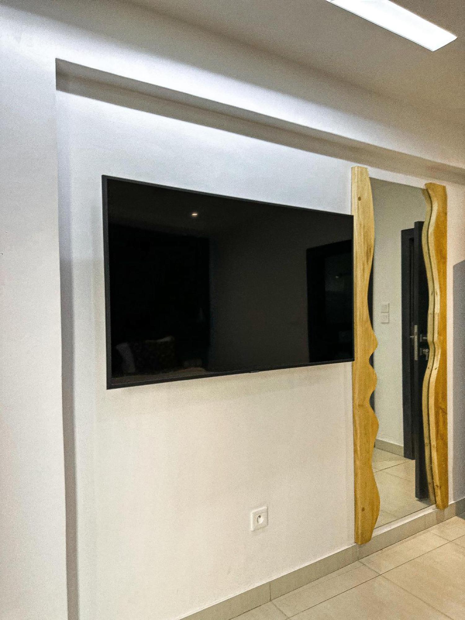 Klik Klak Appart Hotel Cotonou Eksteriør bilde