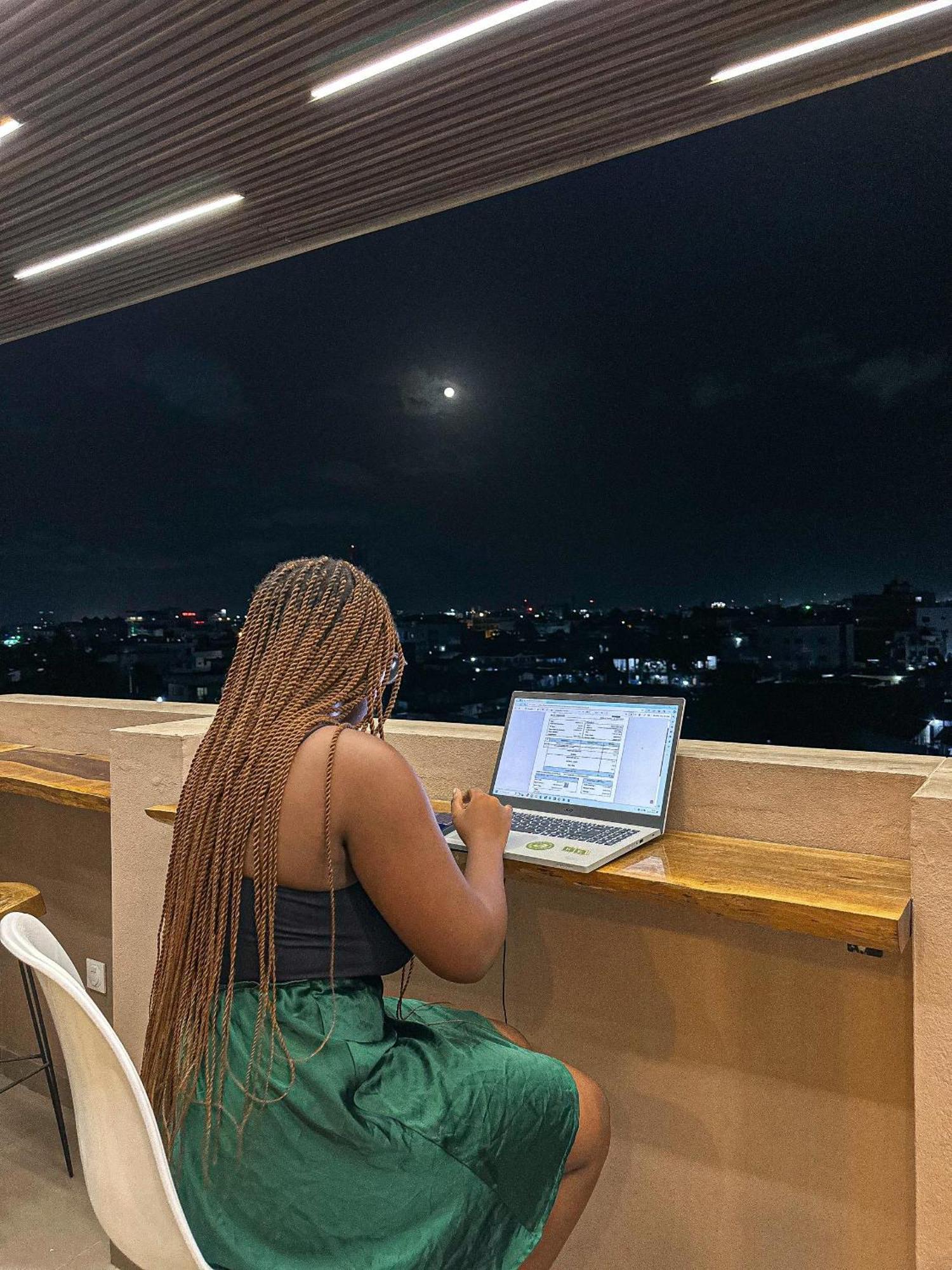 Klik Klak Appart Hotel Cotonou Eksteriør bilde