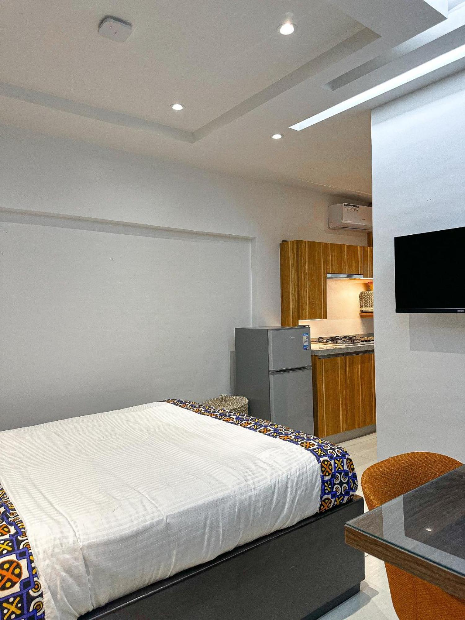 Klik Klak Appart Hotel Cotonou Eksteriør bilde