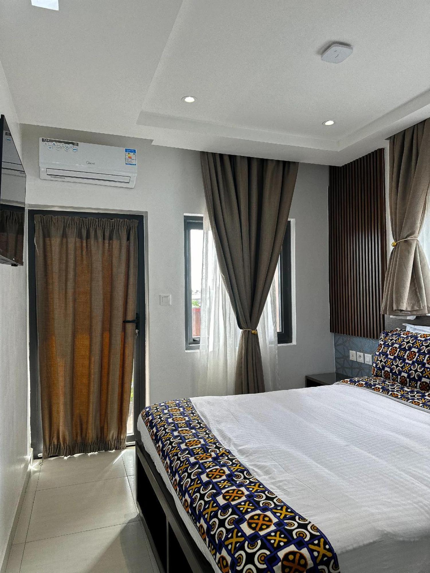 Klik Klak Appart Hotel Cotonou Eksteriør bilde