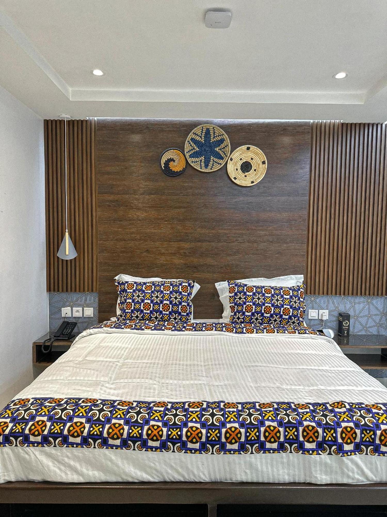 Klik Klak Appart Hotel Cotonou Eksteriør bilde